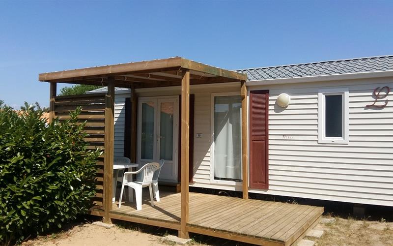 Mobilhome pas cher 2 chambres au camping 3 étoiles Les Peupliers de la rive à Saint Jean de Monts en Vendée