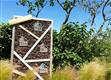 Installation d'hôtels à insectes au camping Les Peupliers de la rive en Vendée